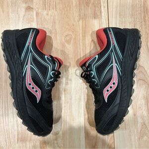 Saucony Cohesion 12 Running Shoes
Women’s Size 8.5 Black Pink Blue